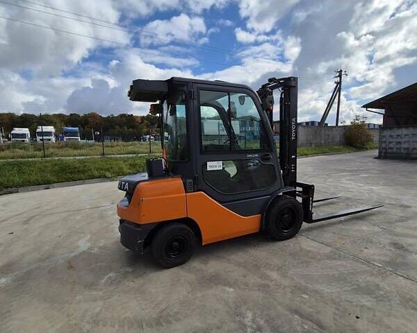 Оранжевый Тойота 52-8FDF30, объемом двигателя 2.5 л и пробегом 3 тыс. км за 18393 $, фото 12 на Automoto.ua