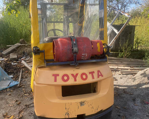 Желтый Тойота 7FGU15, объемом двигателя 0 л и пробегом 0 тыс. км за 5600 $, фото 1 на Automoto.ua