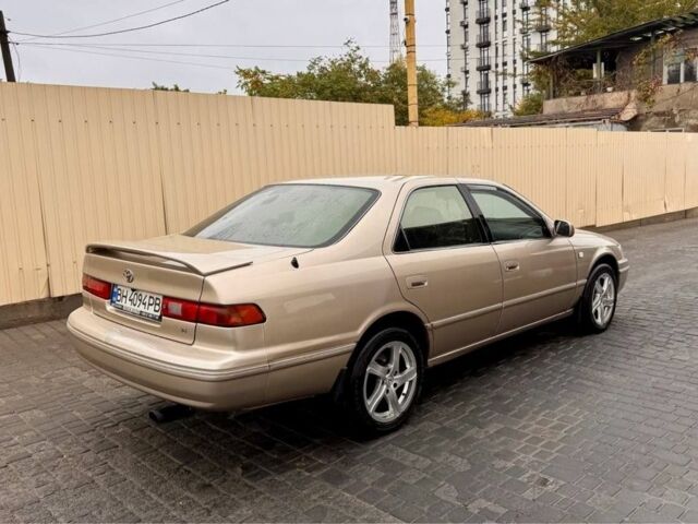 Желтый Тойота Алекс, объемом двигателя 3 л и пробегом 340 тыс. км за 3150 $, фото 2 на Automoto.ua