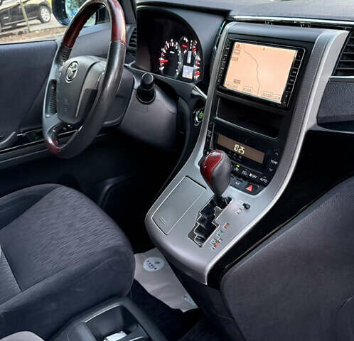 Белый Тойота Алфард, объемом двигателя 2.4 л и пробегом 85 тыс. км за 14900 $, фото 60 на Automoto.ua
