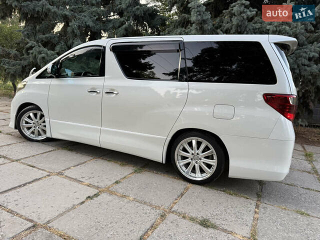Белый Тойота Алфард, объемом двигателя 2.4 л и пробегом 85 тыс. км за 14900 $, фото 33 на Automoto.ua