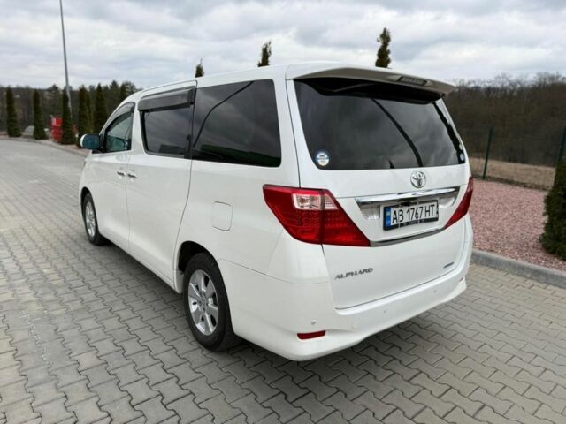 Білий Тойота Алфард, об'ємом двигуна 2.4 л та пробігом 180 тис. км за 13850 $, фото 6 на Automoto.ua