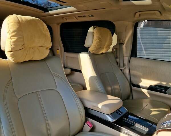 Белый Тойота Алфард, объемом двигателя 2.36 л и пробегом 197 тыс. км за 18700 $, фото 11 на Automoto.ua