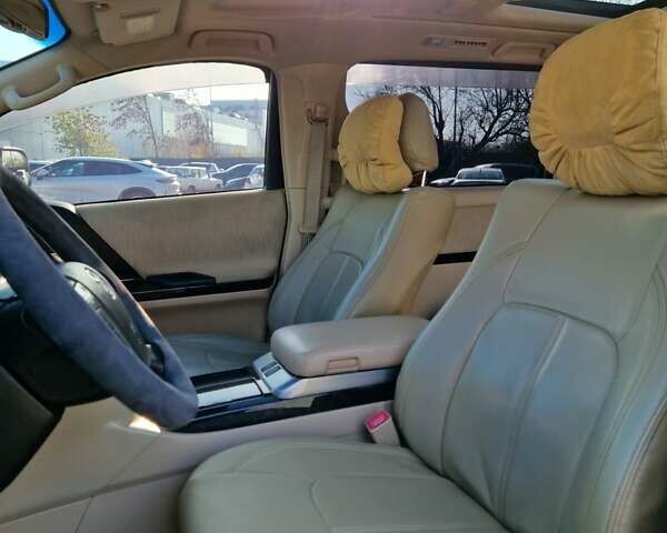 Белый Тойота Алфард, объемом двигателя 2.36 л и пробегом 197 тыс. км за 18700 $, фото 21 на Automoto.ua