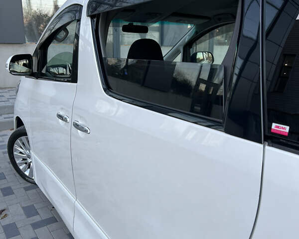 Белый Тойота Алфард, объемом двигателя 2.4 л и пробегом 78 тыс. км за 19000 $, фото 21 на Automoto.ua
