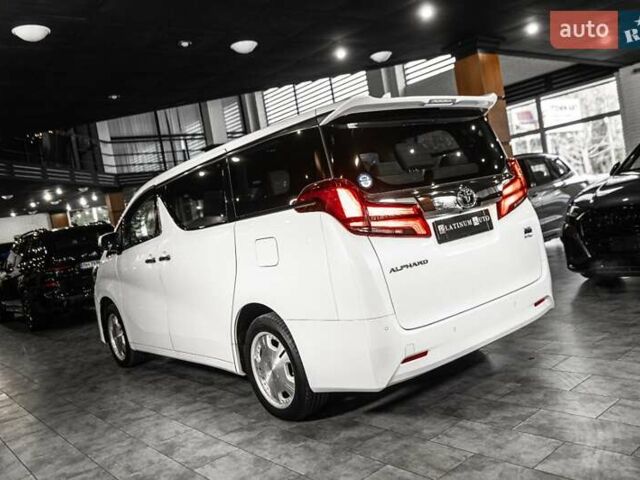 Белый Тойота Алфард, объемом двигателя 2.5 л и пробегом 1 тыс. км за 59999 $, фото 42 на Automoto.ua
