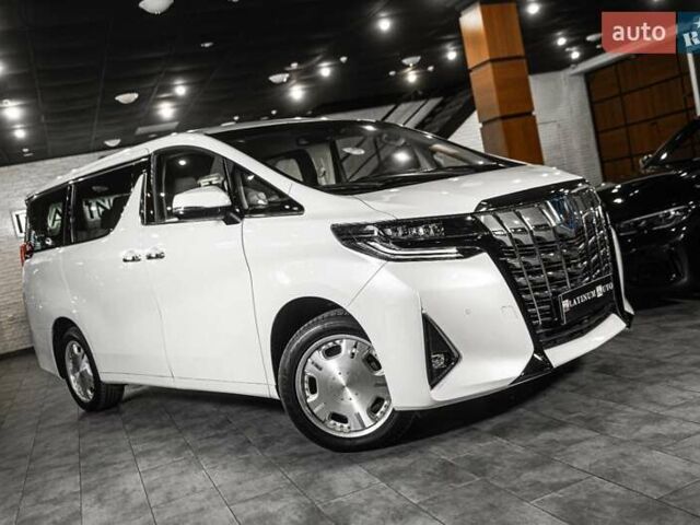 Белый Тойота Алфард, объемом двигателя 2.5 л и пробегом 1 тыс. км за 59999 $, фото 1 на Automoto.ua