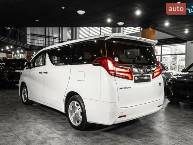 Белый Тойота Алфард, объемом двигателя 2.5 л и пробегом 1 тыс. км за 59999 $, фото 41 на Automoto.ua