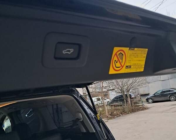 Черный Тойота Алфард, объемом двигателя 2.4 л и пробегом 125 тыс. км за 18000 $, фото 13 на Automoto.ua