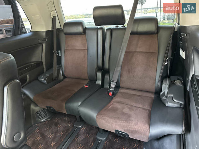 Черный Тойота Алфард, объемом двигателя 2.4 л и пробегом 78 тыс. км за 17950 $, фото 23 на Automoto.ua