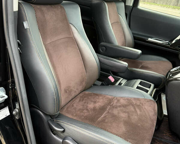 Чорний Тойота Алфард, об'ємом двигуна 2.4 л та пробігом 78 тис. км за 18800 $, фото 82 на Automoto.ua