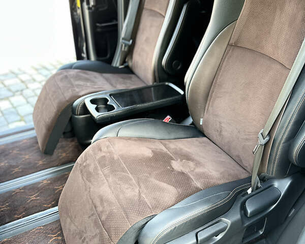 Черный Тойота Алфард, объемом двигателя 2.4 л и пробегом 78 тыс. км за 17950 $, фото 18 на Automoto.ua