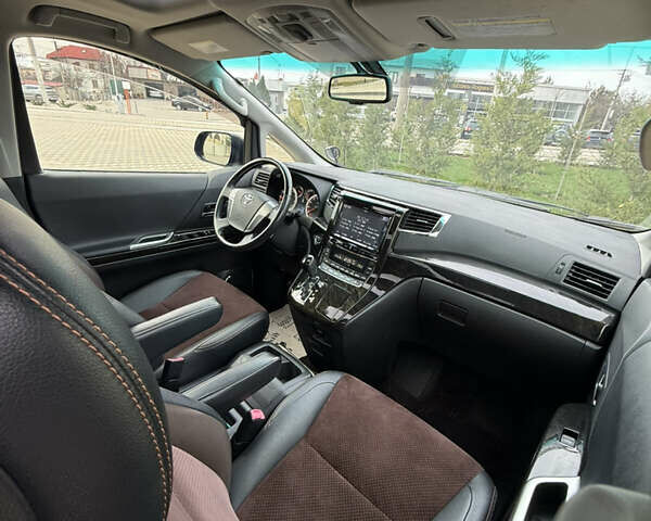 Чорний Тойота Алфард, об'ємом двигуна 2.4 л та пробігом 78 тис. км за 18800 $, фото 88 на Automoto.ua