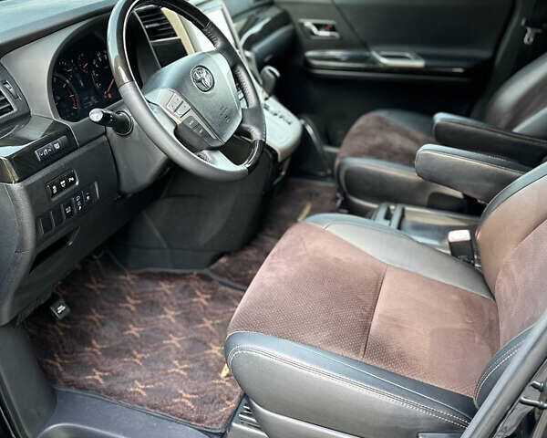 Черный Тойота Алфард, объемом двигателя 2.4 л и пробегом 78 тыс. км за 17950 $, фото 12 на Automoto.ua