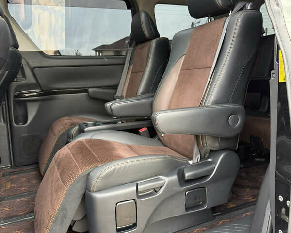 Чорний Тойота Алфард, об'ємом двигуна 2.4 л та пробігом 78 тис. км за 18800 $, фото 94 на Automoto.ua