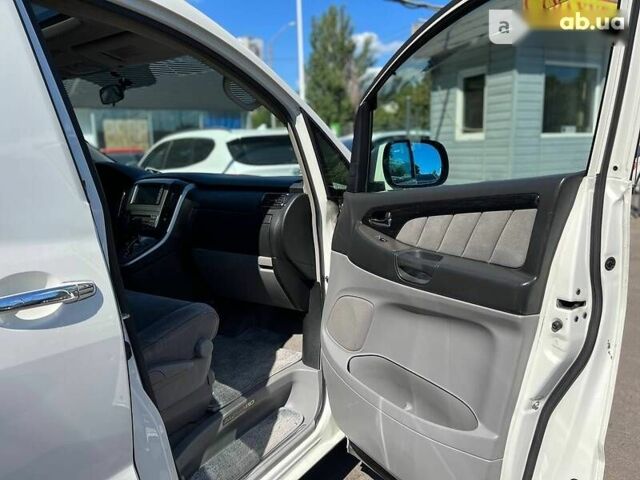Тойота Алфард, объемом двигателя 2.4 л и пробегом 162 тыс. км за 12500 $, фото 27 на Automoto.ua