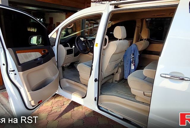 Тойота Алфард, объемом двигателя 2.4 л и пробегом 240 тыс. км за 13500 $, фото 7 на Automoto.ua