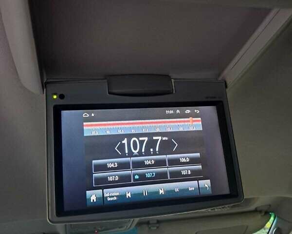 Серый Тойота Алфард, объемом двигателя 2.99 л и пробегом 149 тыс. км за 16000 $, фото 23 на Automoto.ua