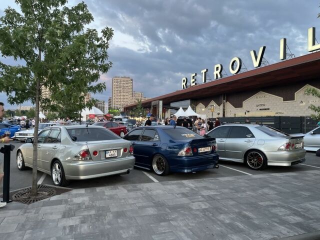 Серый Тойота Атлецца, объемом двигателя 2 л и пробегом 268 тыс. км за 6200 $, фото 5 на Automoto.ua