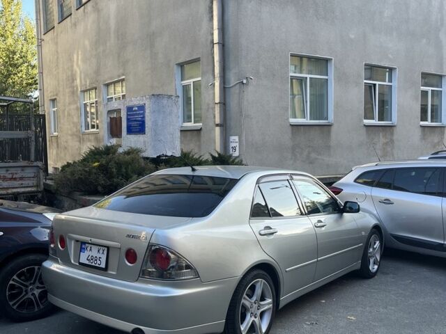 Серый Тойота Атлецца, объемом двигателя 2 л и пробегом 268 тыс. км за 6200 $, фото 16 на Automoto.ua