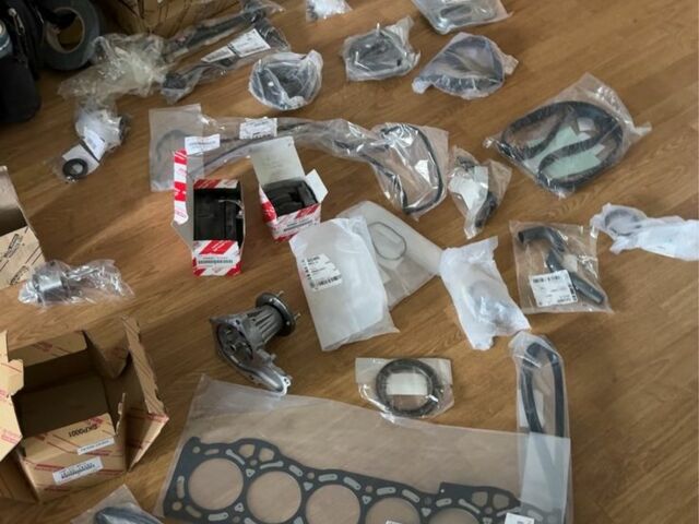 Серый Тойота Атлецца, объемом двигателя 2 л и пробегом 268 тыс. км за 6200 $, фото 22 на Automoto.ua