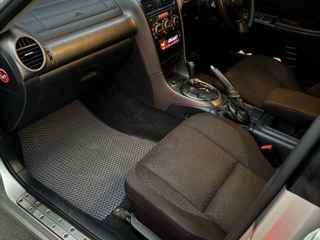 Серый Тойота Атлецца, объемом двигателя 3 л и пробегом 211 тыс. км за 7000 $, фото 9 на Automoto.ua