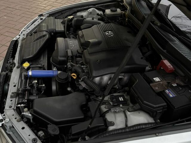 Серый Тойота Атлецца, объемом двигателя 3 л и пробегом 211 тыс. км за 7000 $, фото 7 на Automoto.ua