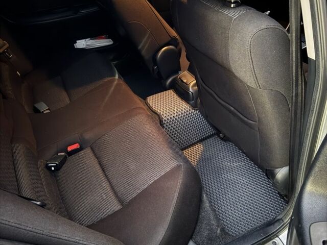 Серый Тойота Атлецца, объемом двигателя 3 л и пробегом 211 тыс. км за 7000 $, фото 8 на Automoto.ua