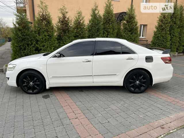 Тойота Аурион, объемом двигателя 3.5 л и пробегом 220 тыс. км за 11000 $, фото 3 на Automoto.ua