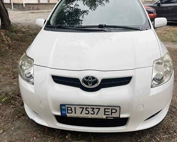 Белый Тойота Аурис, объемом двигателя 1.6 л и пробегом 227 тыс. км за 5800 $, фото 19 на Automoto.ua