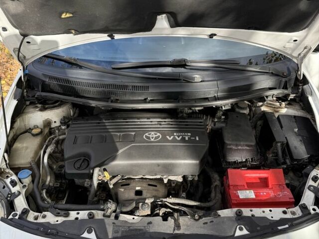 Белый Тойота Аурис, объемом двигателя 1.3 л и пробегом 229 тыс. км за 5499 $, фото 7 на Automoto.ua