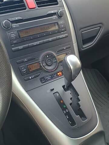 Білий Тойота Ауріс, об'ємом двигуна 1.6 л та пробігом 96 тис. км за 10600 $, фото 14 на Automoto.ua