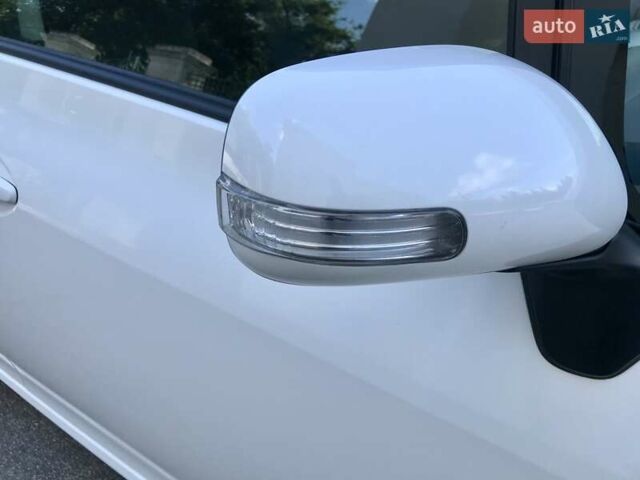 Белый Тойота Аурис, объемом двигателя 1.6 л и пробегом 146 тыс. км за 9900 $, фото 14 на Automoto.ua