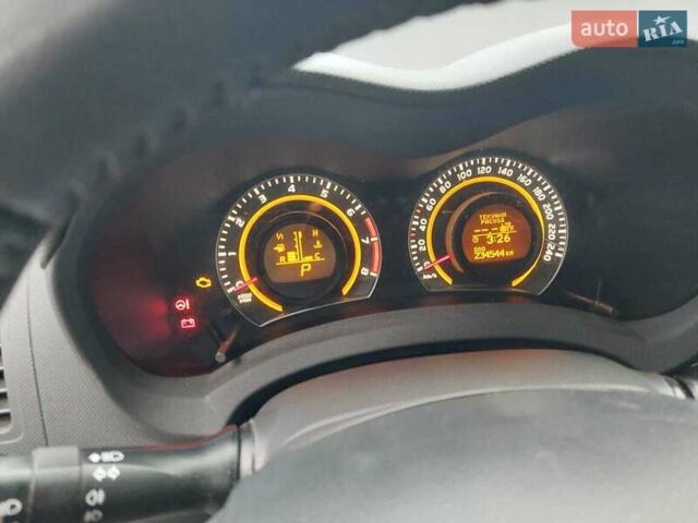 Белый Тойота Аурис, объемом двигателя 1.6 л и пробегом 234 тыс. км за 8800 $, фото 3 на Automoto.ua