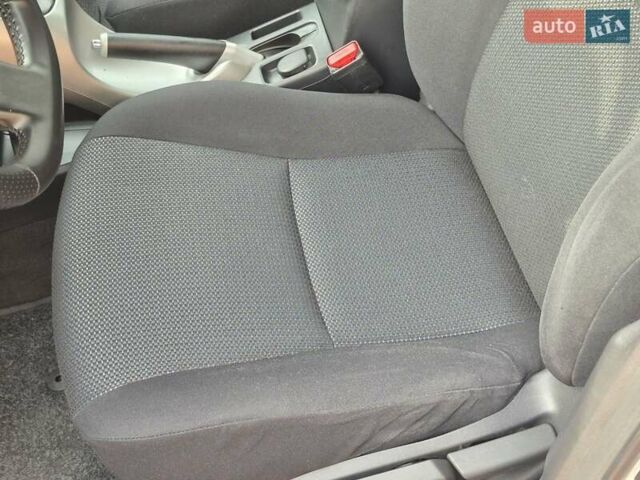 Білий Тойота Ауріс, об'ємом двигуна 1.8 л та пробігом 230 тис. км за 9950 $, фото 28 на Automoto.ua