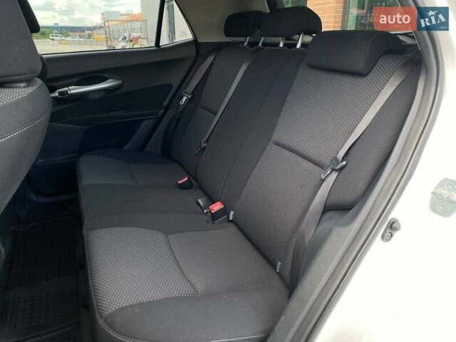 Белый Тойота Аурис, объемом двигателя 1.36 л и пробегом 265 тыс. км за 7790 $, фото 22 на Automoto.ua