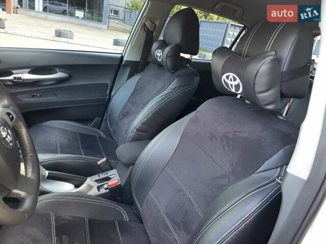 Білий Тойота Ауріс, об'ємом двигуна 1.6 л та пробігом 112 тис. км за 11600 $, фото 19 на Automoto.ua