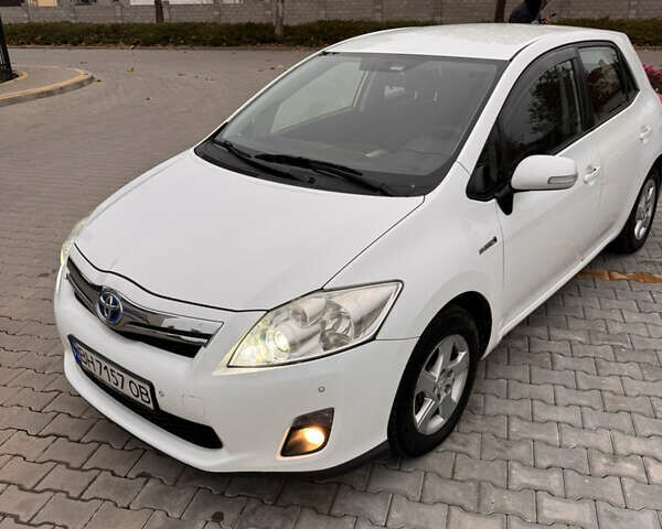 Білий Тойота Ауріс, об'ємом двигуна 1.8 л та пробігом 245 тис. км за 9700 $, фото 8 на Automoto.ua