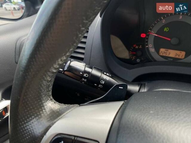 Белый Тойота Аурис, объемом двигателя 1.36 л и пробегом 265 тыс. км за 7790 $, фото 24 на Automoto.ua