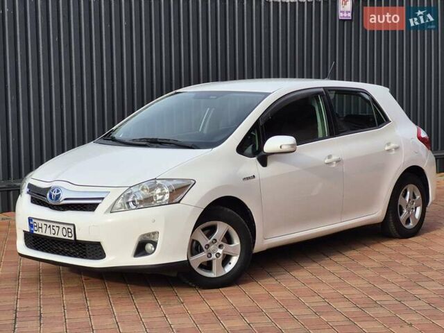 Білий Тойота Ауріс, об'ємом двигуна 1.8 л та пробігом 230 тис. км за 9950 $, фото 8 на Automoto.ua