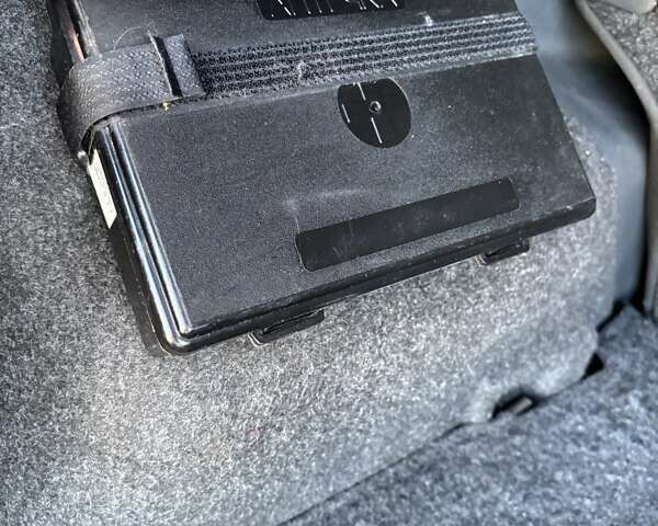 Білий Тойота Ауріс, об'ємом двигуна 1.6 л та пробігом 147 тис. км за 9300 $, фото 19 на Automoto.ua