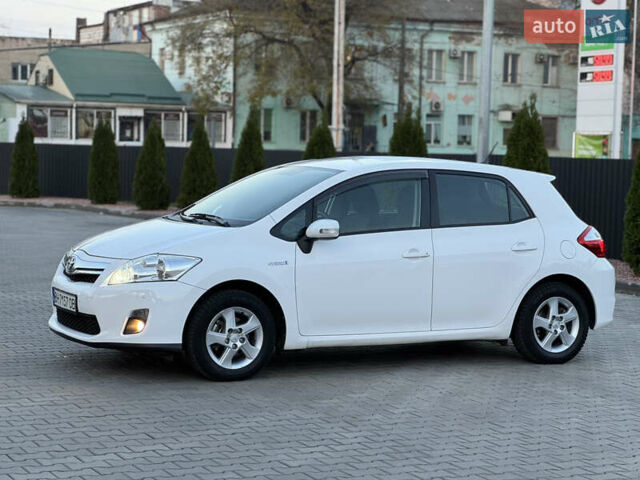 Белый Тойота Аурис, объемом двигателя 1.8 л и пробегом 233 тыс. км за 9000 $, фото 10 на Automoto.ua