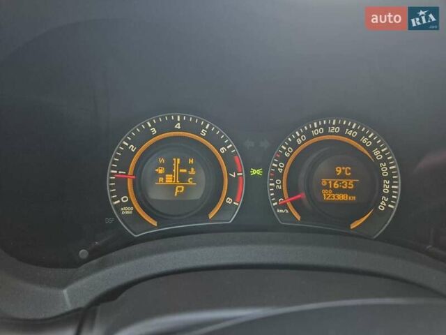 Білий Тойота Ауріс, об'ємом двигуна 1.6 л та пробігом 124 тис. км за 11500 $, фото 9 на Automoto.ua