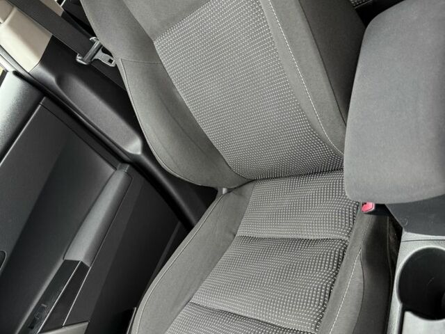 Білий Тойота Ауріс, об'ємом двигуна 1.6 л та пробігом 187 тис. км за 8500 $, фото 6 на Automoto.ua