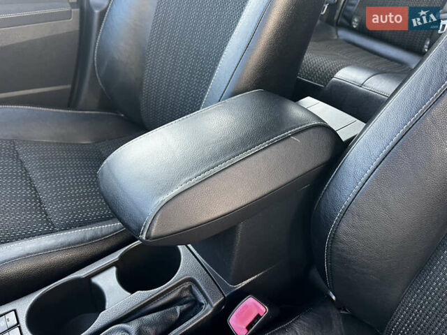 Белый Тойота Аурис, объемом двигателя 1.8 л и пробегом 226 тыс. км за 11499 $, фото 32 на Automoto.ua