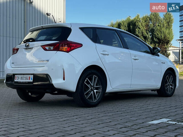 Белый Тойота Аурис, объемом двигателя 1.8 л и пробегом 226 тыс. км за 11599 $, фото 12 на Automoto.ua