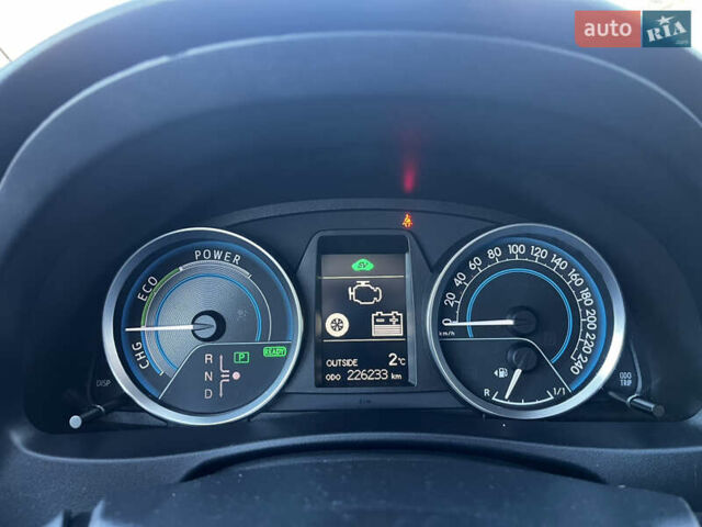 Білий Тойота Ауріс, об'ємом двигуна 1.8 л та пробігом 226 тис. км за 11599 $, фото 25 на Automoto.ua