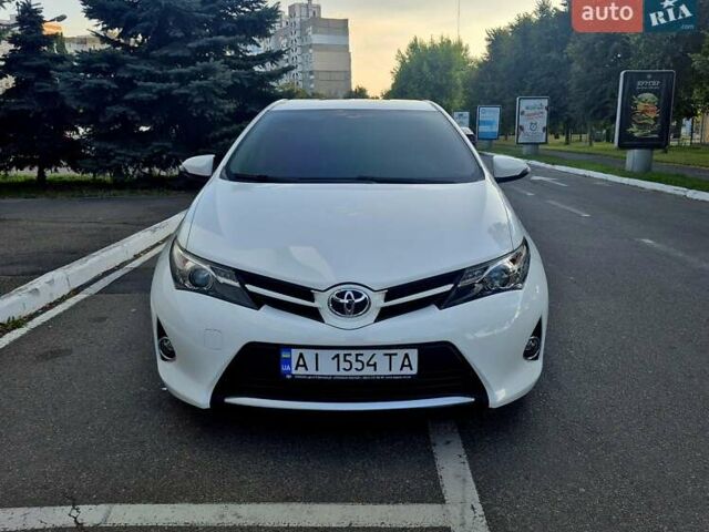 Белый Тойота Аурис, объемом двигателя 1.6 л и пробегом 97 тыс. км за 13500 $, фото 27 на Automoto.ua