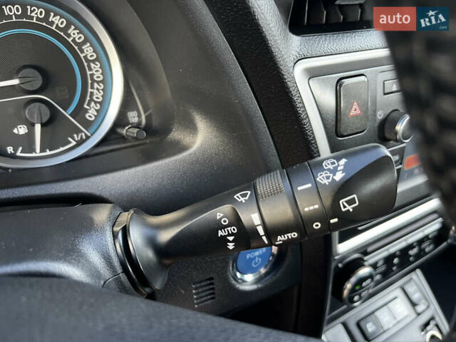 Белый Тойота Аурис, объемом двигателя 1.8 л и пробегом 226 тыс. км за 11599 $, фото 28 на Automoto.ua