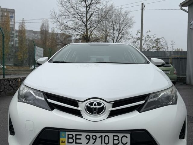 Білий Тойота Ауріс, об'ємом двигуна 1.6 л та пробігом 187 тис. км за 8500 $, фото 20 на Automoto.ua